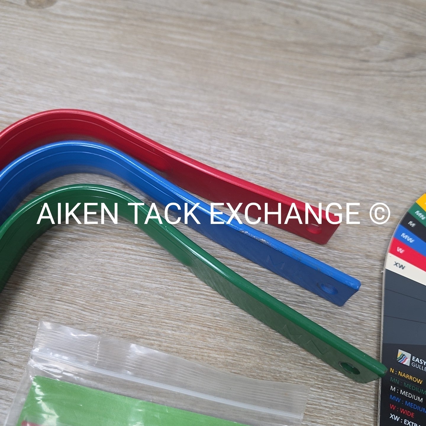 Arena, Bates, & Wintec Promotional Gullet Pack