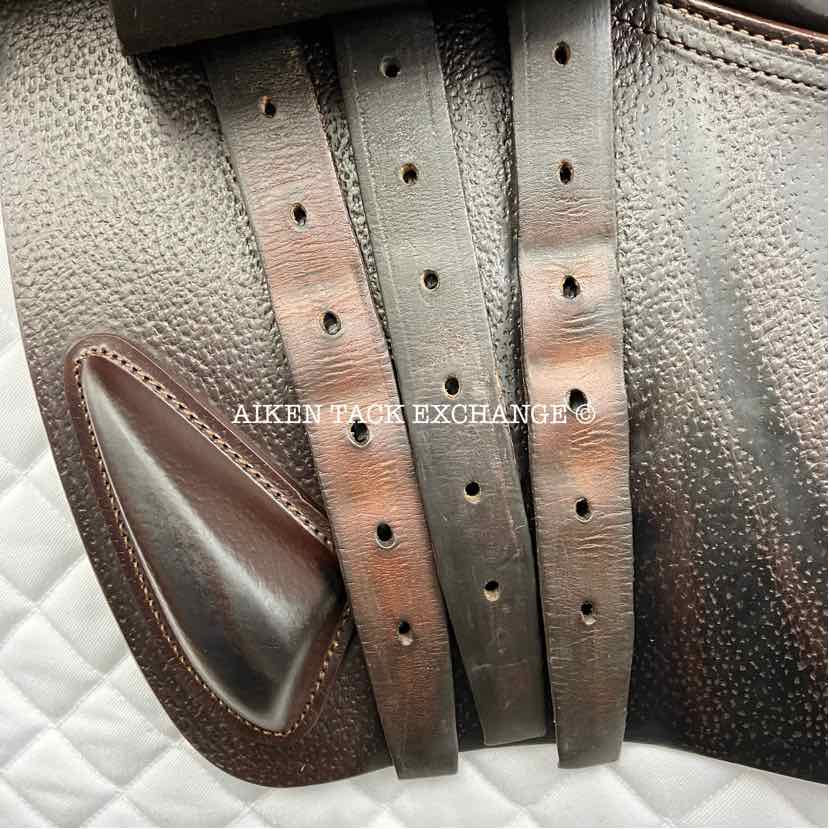 2018 CWD SE03 Close Contact Jump Saddle, 17.5" Seat, 3L Flap, Medium Wide Tree, Foam Panels