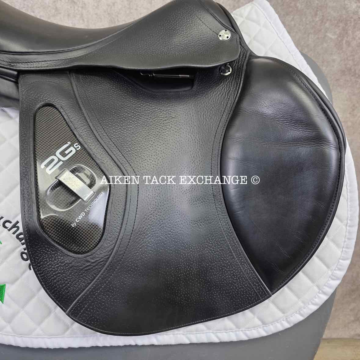 2018 CWD SE25 2GS Close Contact Jump Saddle, 18" Seat, 2C Flap, Medium Tree, Wool Flocked Panels