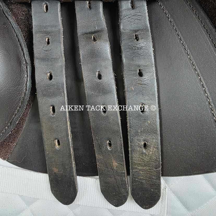 **SOLD** Duett Bravo Close Contact Jump Saddle, 17.5" Seat, 36 - Extra Wide Hoop Tree, Wool Flocked Panels