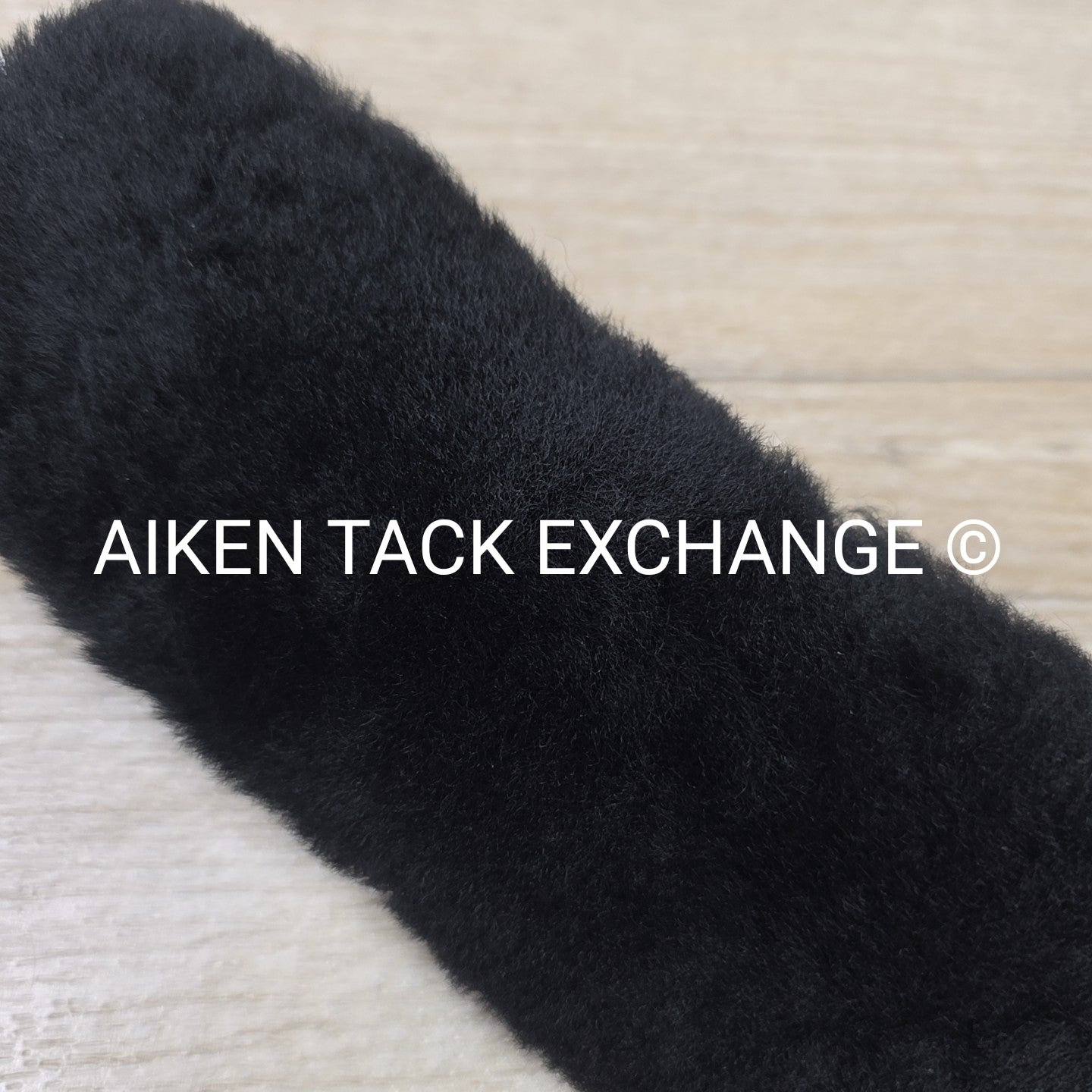 Waldhausen Sheepskin Nose or Chin Protector, Black