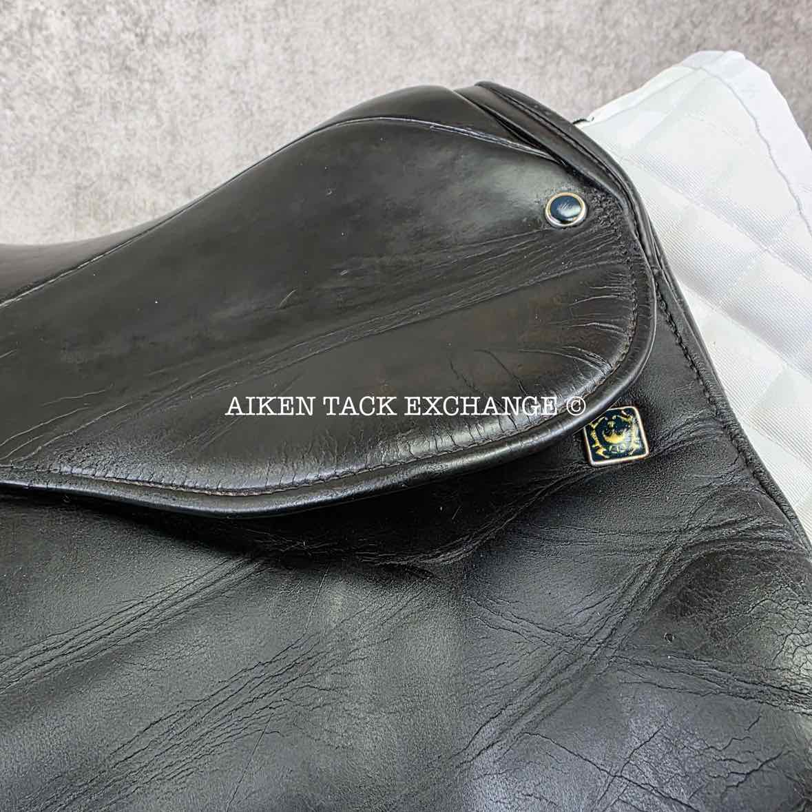 **SOLD** Stubben Romanus Extra CL Dressage Saddle, 18" Seat, 32cm Tree - Wide, Wool Flocked Panels