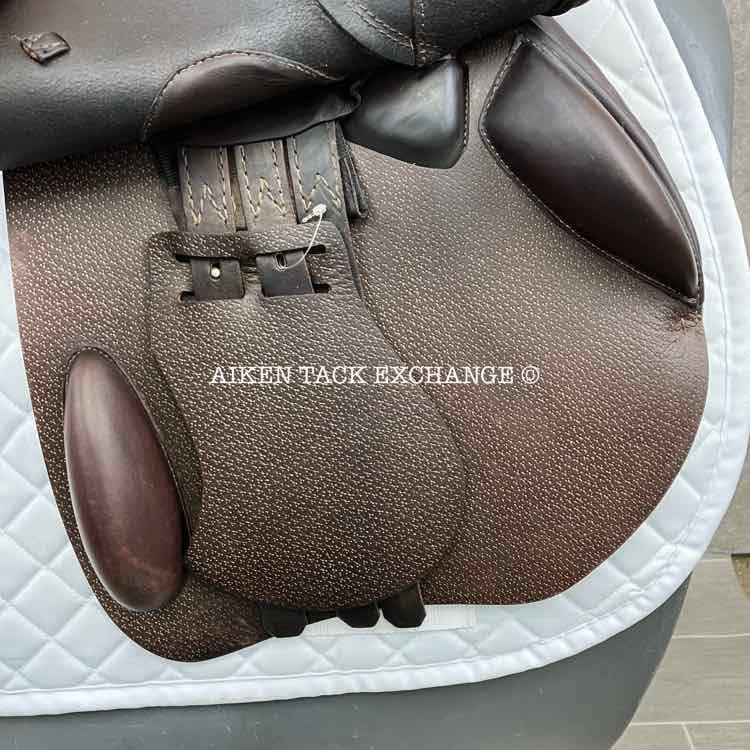 2018 Prestige Michel Robert Close Contact Jump Saddle, 18" Seat, 34 Tree - M/MW, Wool Flocked Panels