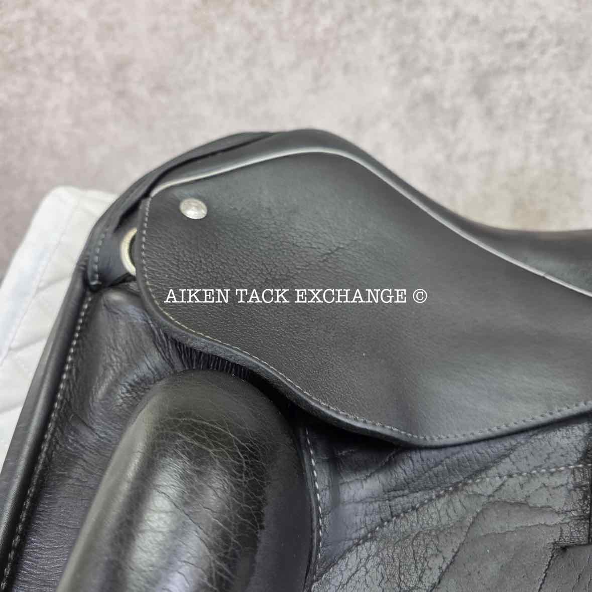 2012 Custom Saddlery Icon Star Monoflap Dressage Saddle, 17.5" Seat, Adjustable Tree, Wool Flocked Panels