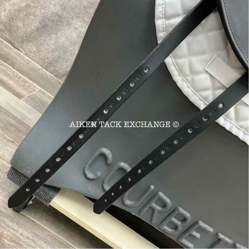 **SOLD** 2020 Custom Saddlery Icon Coda W Monoflap Dressage Saddle, 17.5" Seat, Adjustable Tree, Wool Flocked Panels