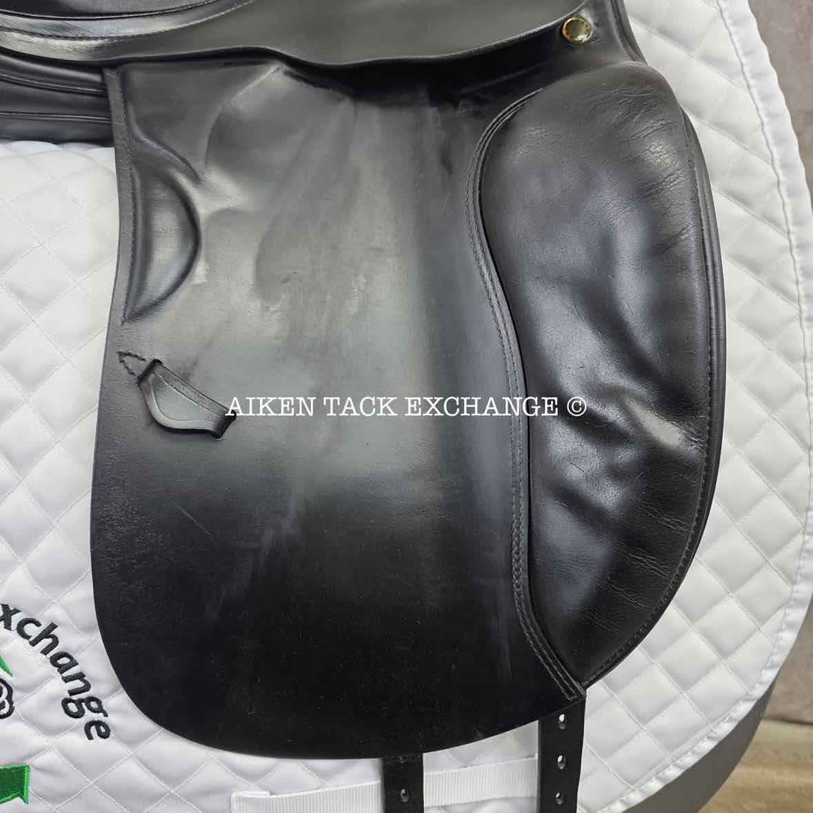 2008 Prestige Doge Dressage Saddle, 17" Seat, 33 Tree - M/MW, Wool Flocked Panels