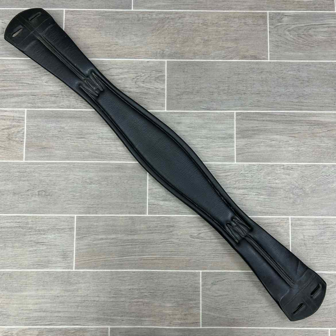 KL Select Red Barn Smart Contour Dressage Girth, Black, 30"