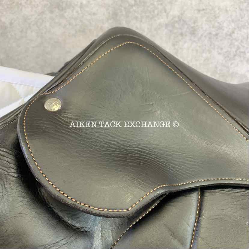 2021 Voltaire Lexington Monoflap Jump Saddle, 17" Seat, 3AAA Flap