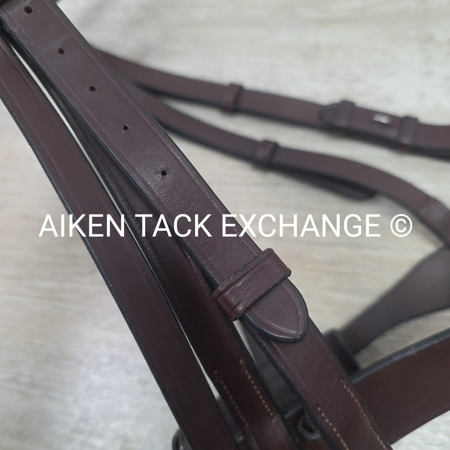 KL Select Foxwell Flat Hunt Bridle with Matching Laced Reins, Brown, Size Full