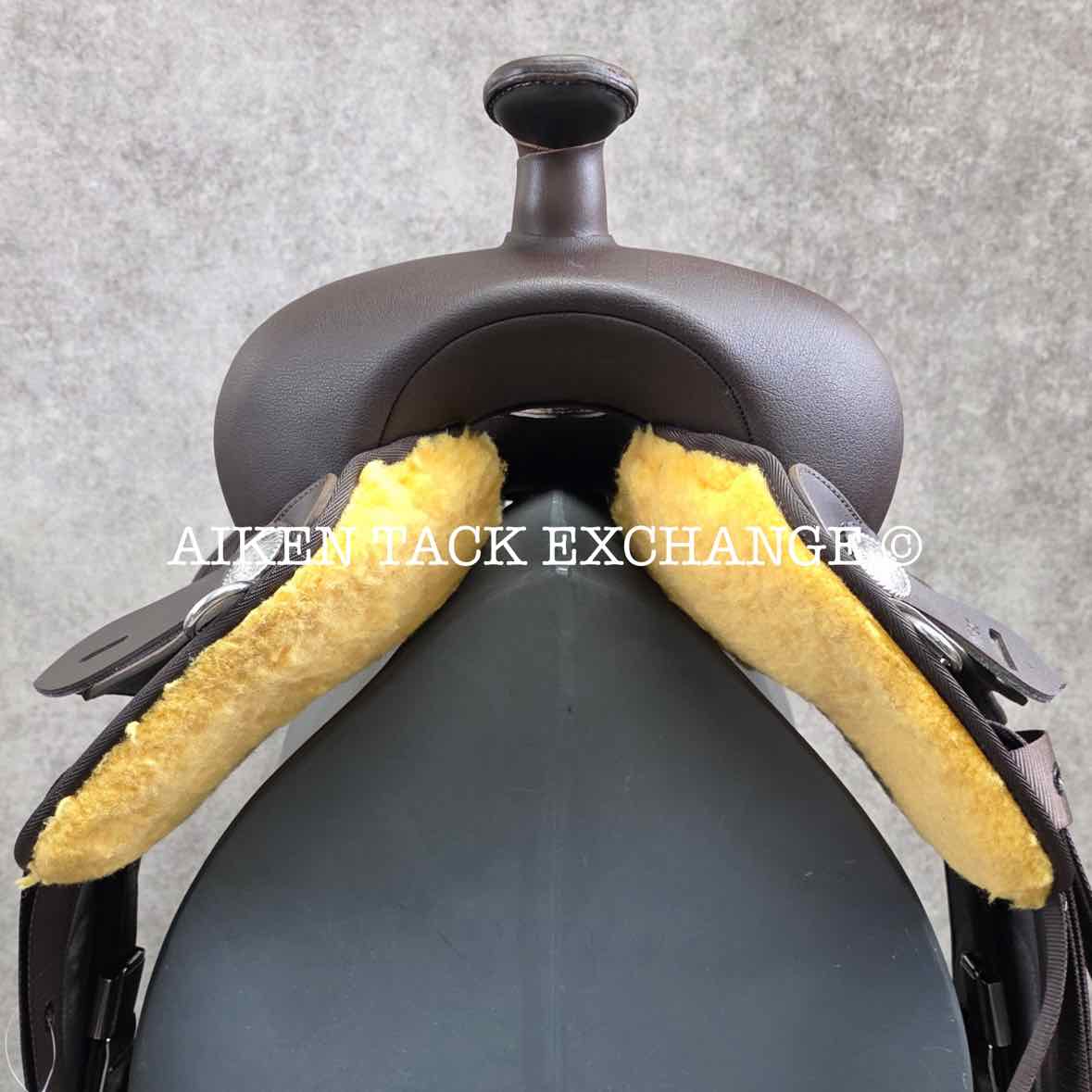 Wintec Western Saddle, 16" Seat, Wide Tree - Full QH Bars