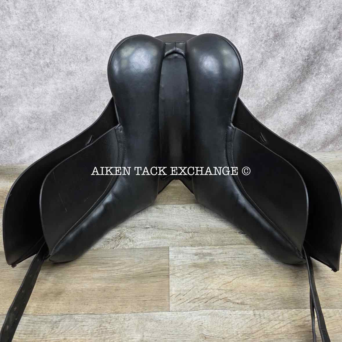 Albion Original Comfort Dressage Saddle, 18" Seat, M/MW Tree, Wool Flocked Panels