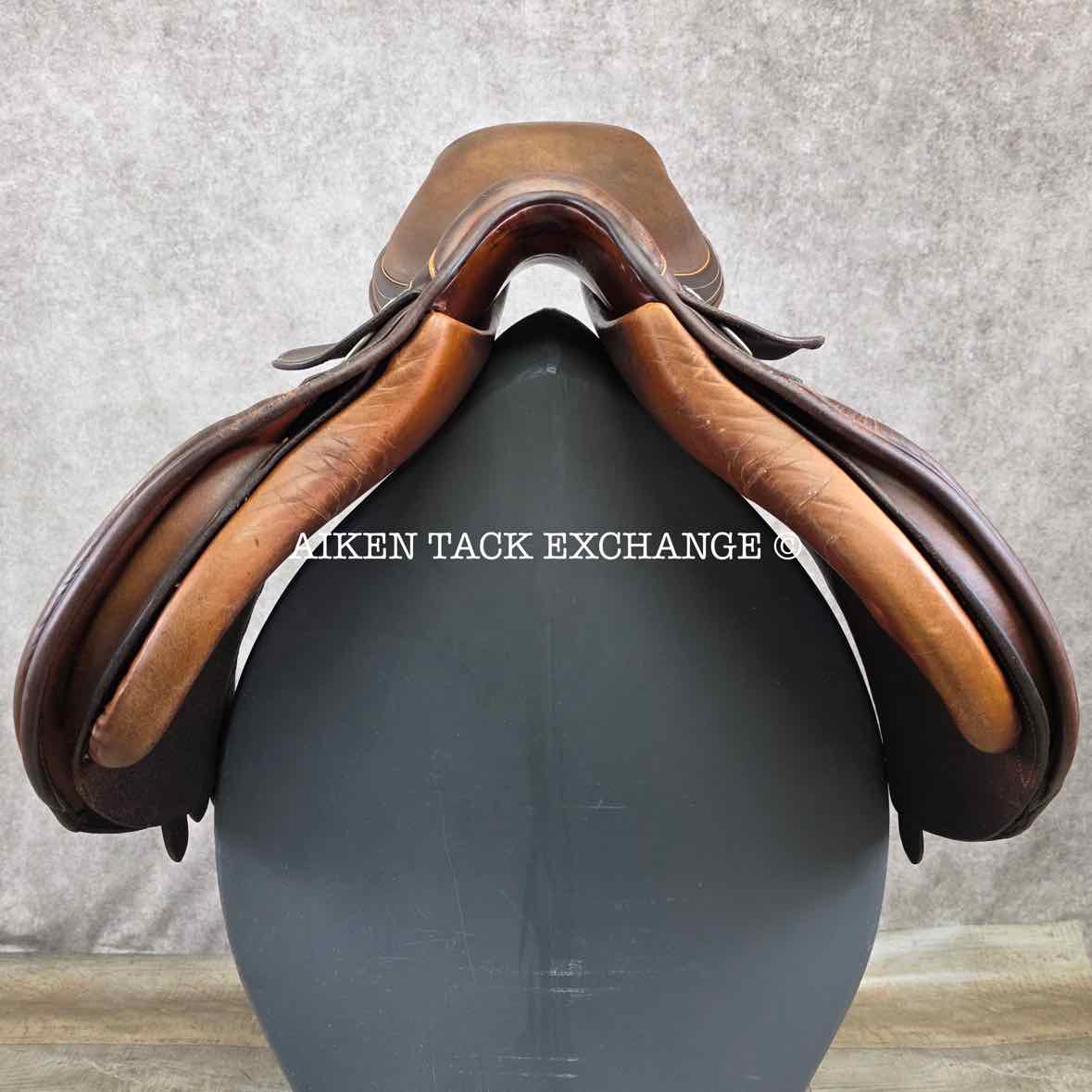 Pessoa Close Contact Jump Saddle, 17.5" Seat, Medium Tree, Foam Panels