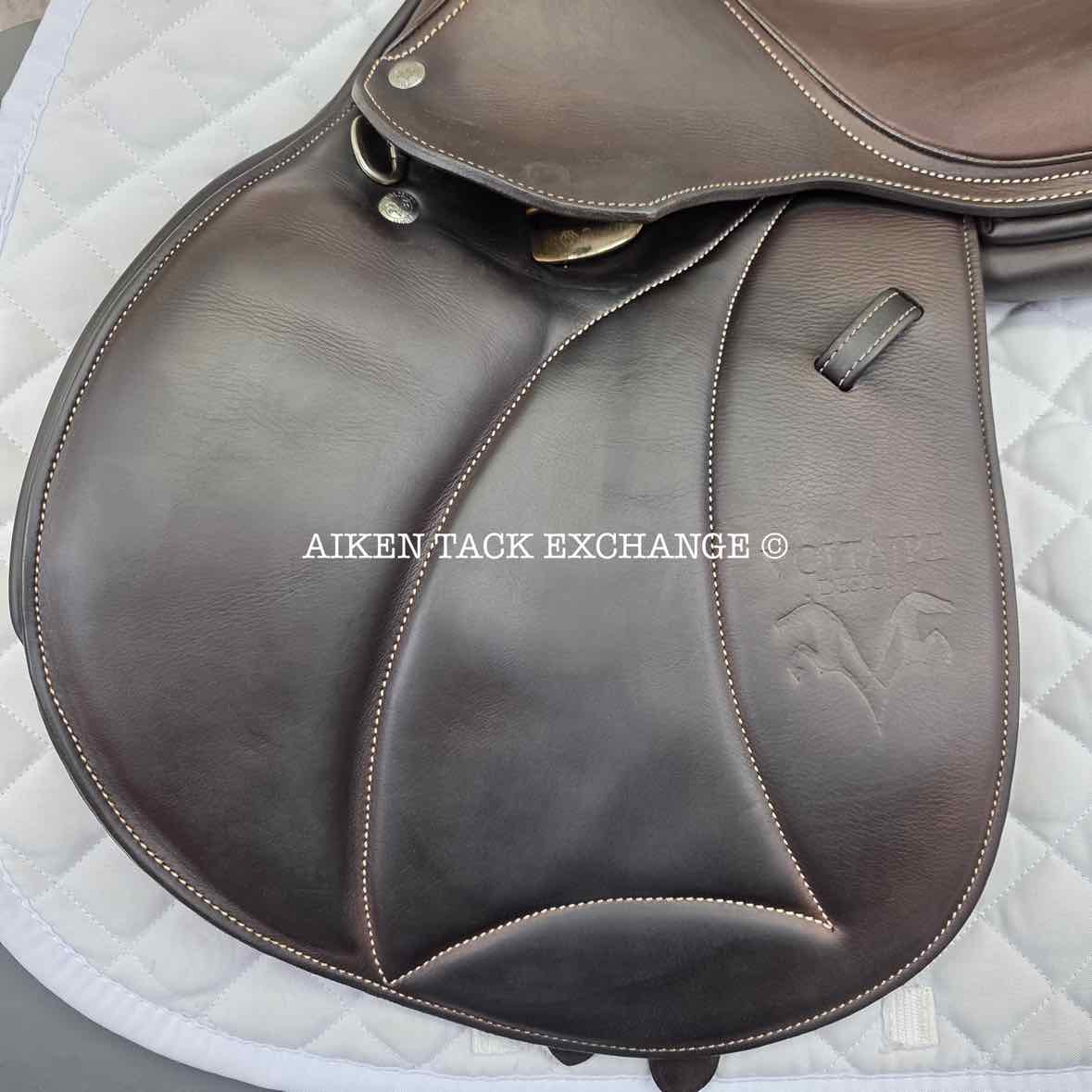 2022 Voltaire Welli Close Contact Jump Saddle, 15.5" Seat, 0A Flap, M/MW Tree, Foam FIN Panels
