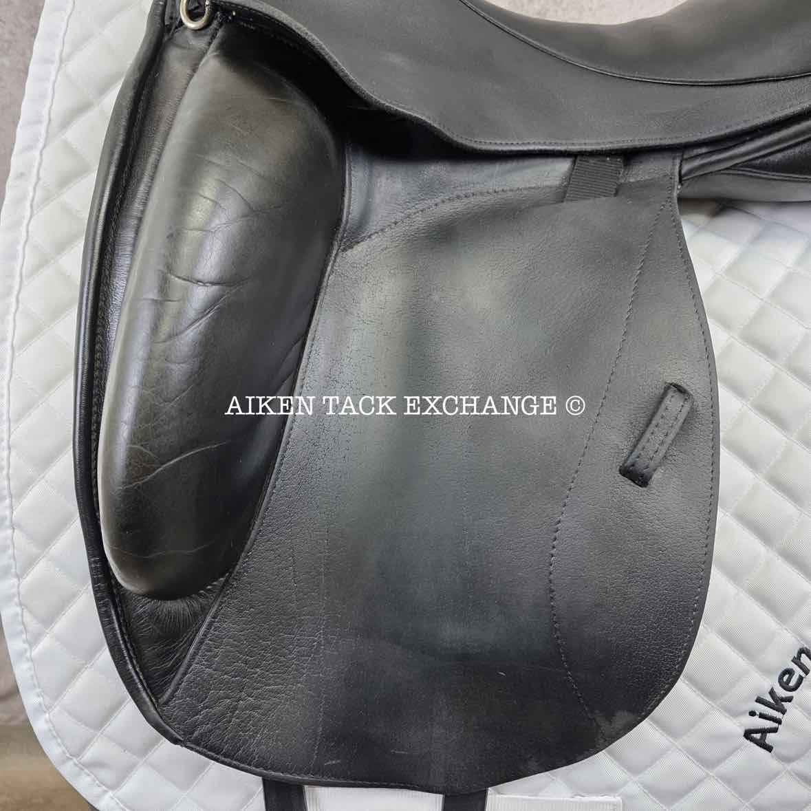 **SOLD** 2012 Custom Saddlery Icon Flight Monoflap Dressage Saddle, 17.5" Seat, Adjustable Tree, Wool Flocked Panels