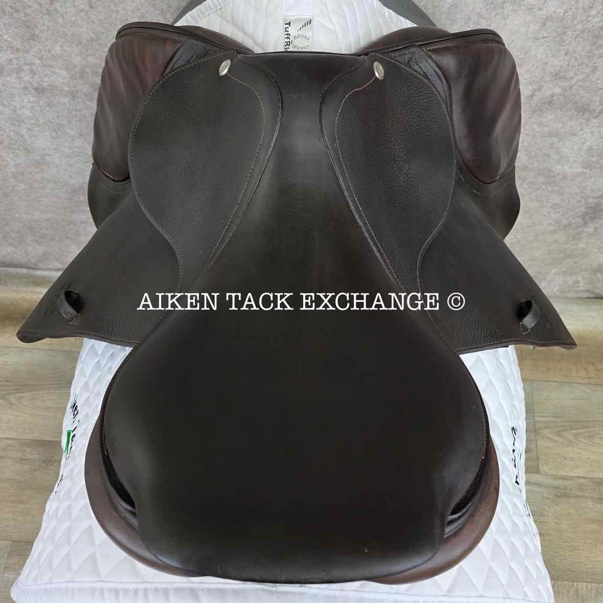 2006 CWD SE02 Close Contact Jump Saddle, 17.5" Seat, 4C Flap, Medium Tree, Foam Panels