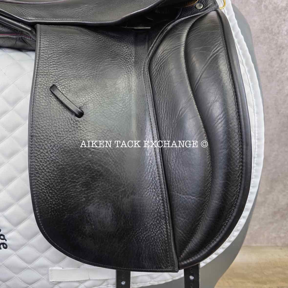 JRD Alvina Dressage Saddle, 18" Seat, Medium Wide Tree, Wool Flocked Panels