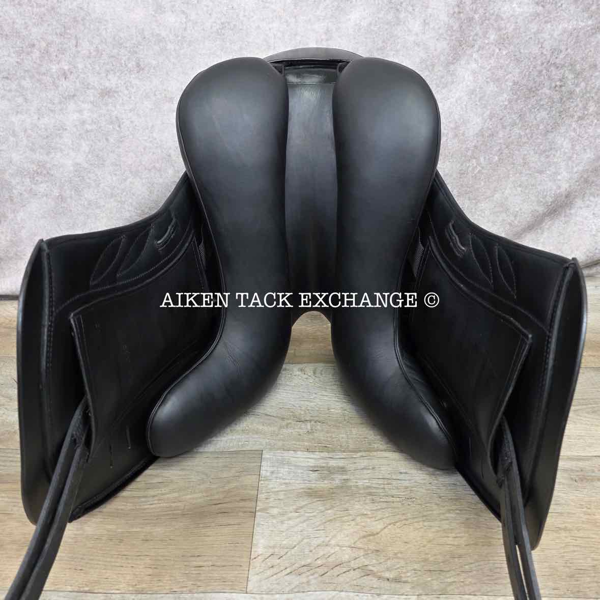 2022 JC Performance Line P2 Monoflap Dressage Saddle, 17.5" Seat, 34 Tree - MW, Wool Flocked Pony Panels