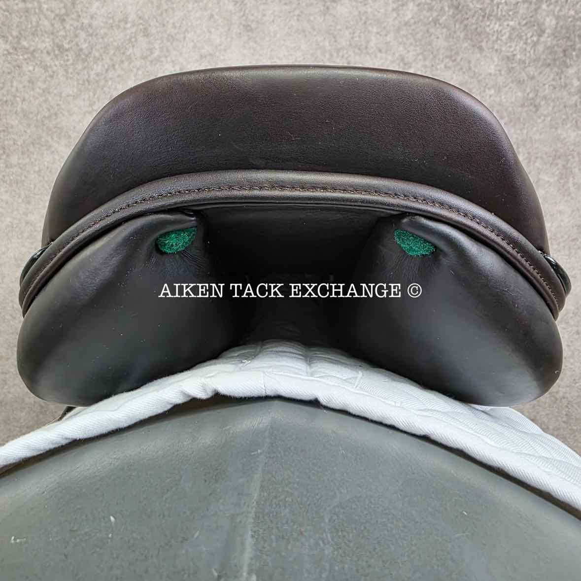 **SOLD** 2023 Amerigo Vega Salto Monoflap Jump Saddle, 17" Seat, Medium Tree, Wool Flocked Panels