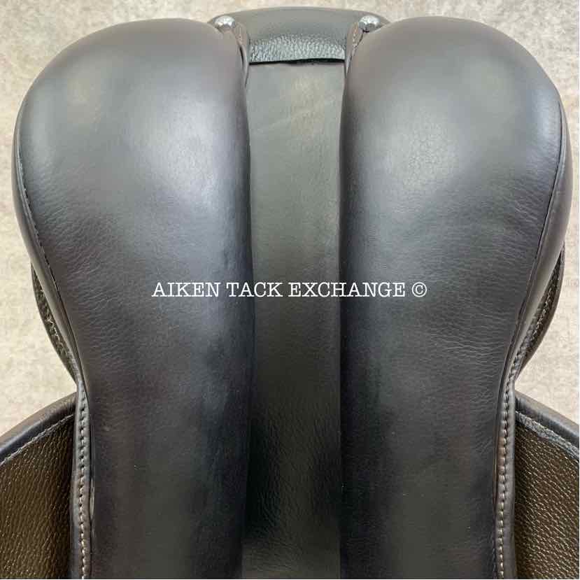 2021 Stubben Zaria Optimum Monoflap Jump Saddle, 17.5" Seat with Biomex, Short Flap, 27 cm Tree - Narrow, Wool Flocked Panels