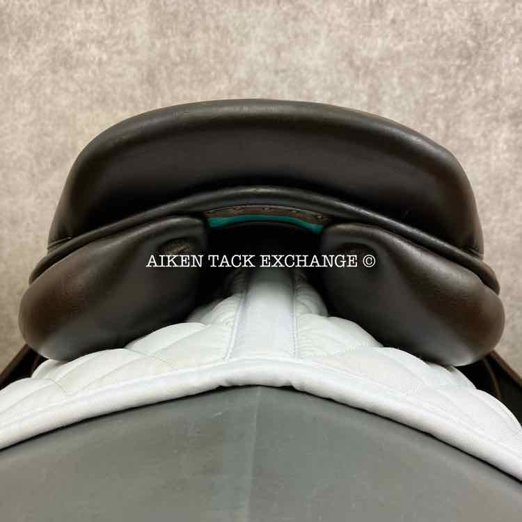 2014 Voltaire Palm Beach Close Contact Jump Saddle, 17" Seat, 1 Flap, Medium Wide Tree, FIN Panels