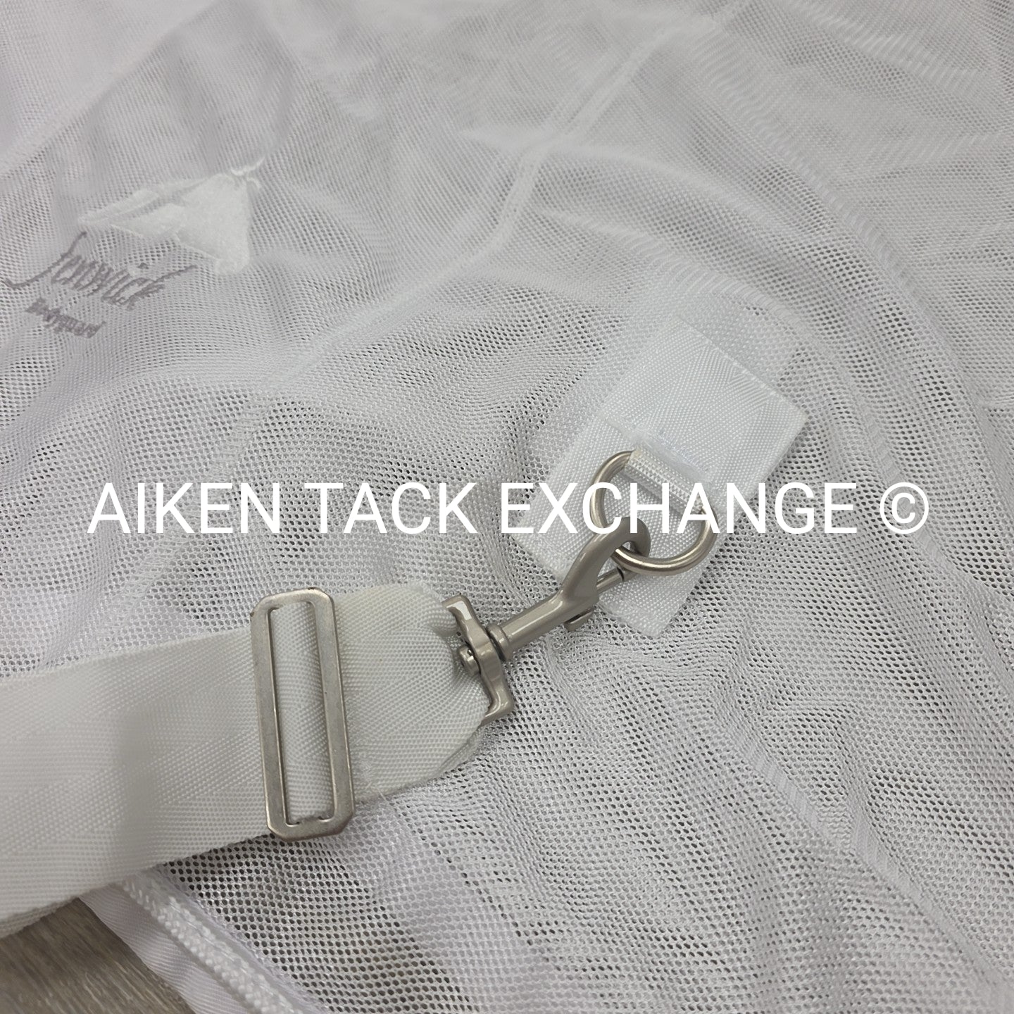 Fenwick Equestrian BodyGuard Mesh Cooler, White (has some marks) 62"