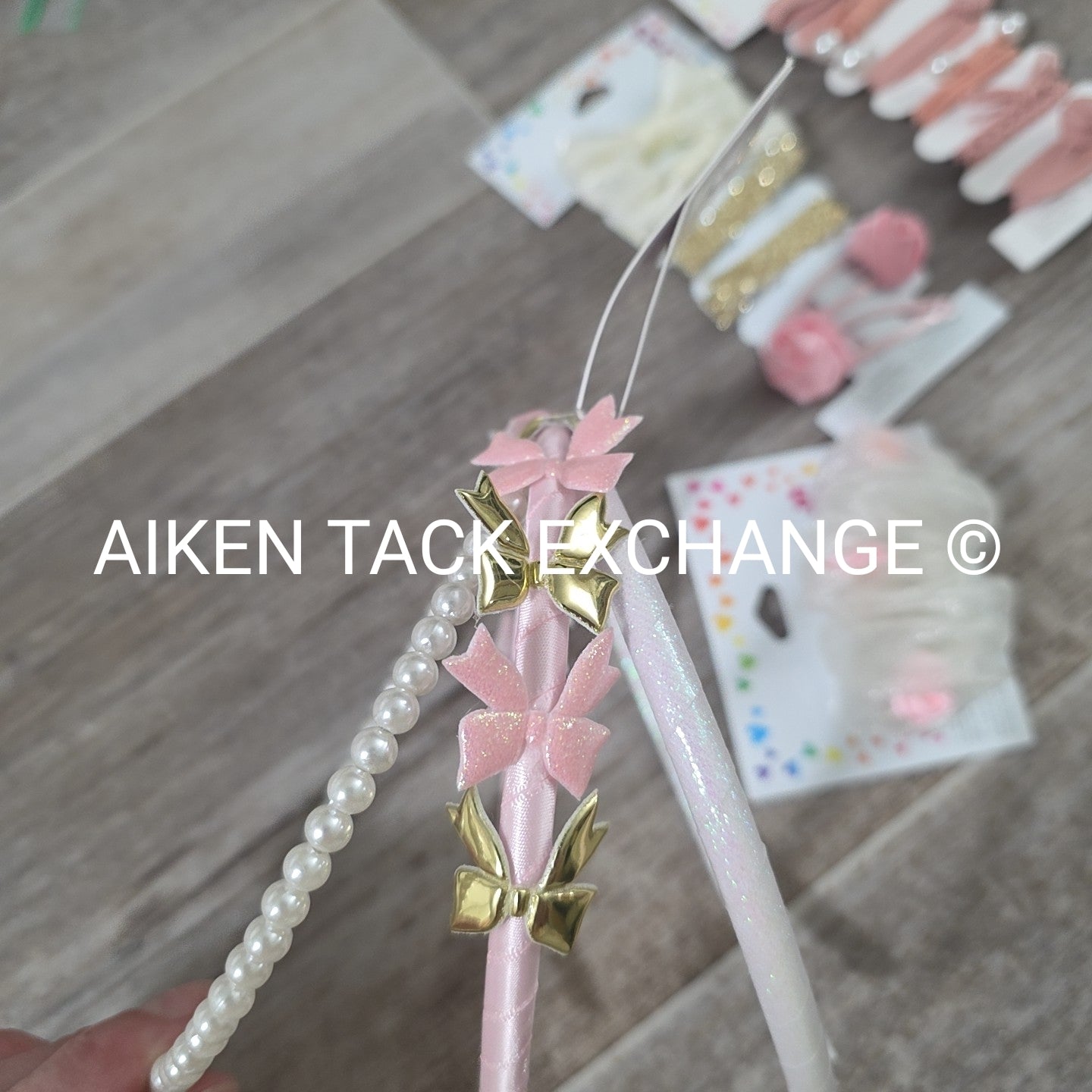 Claire's Hair Bundle - 3 Headbands, 7 Hair Clips, 6 Hair Ties