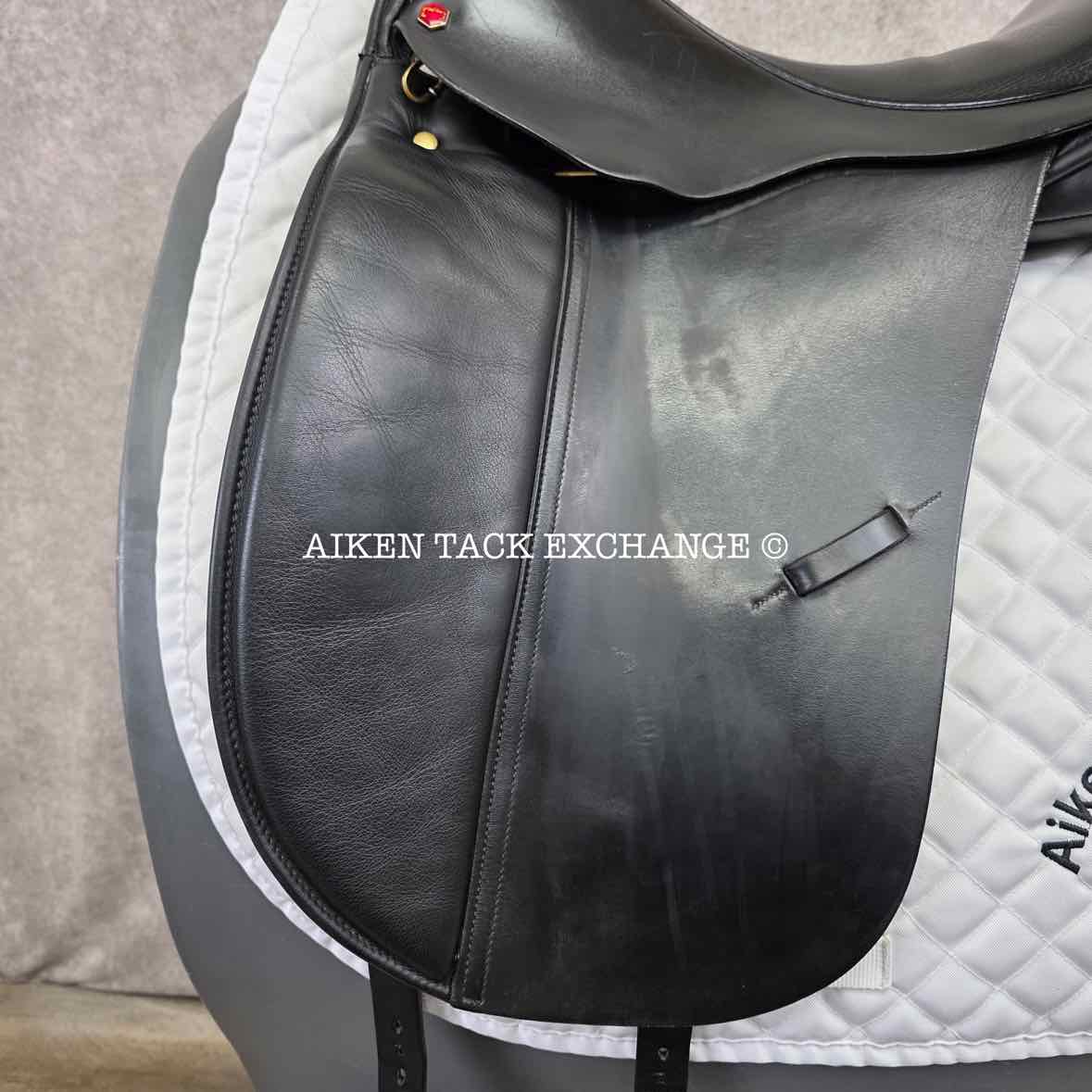 Albion SLK Dressage Saddle, 18" Seat, Medium Wide Tree, Wool Flocked Panels