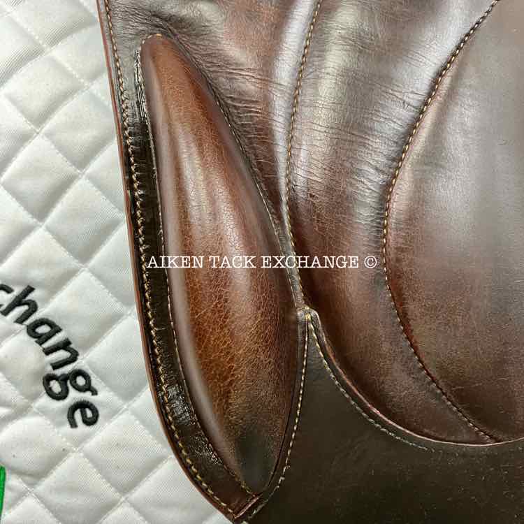 2001 Devoucoux Chiberta Monoflap Jump Saddle, 17.5" Seat, 2A Flap, M/MW Tree, Foam Panels