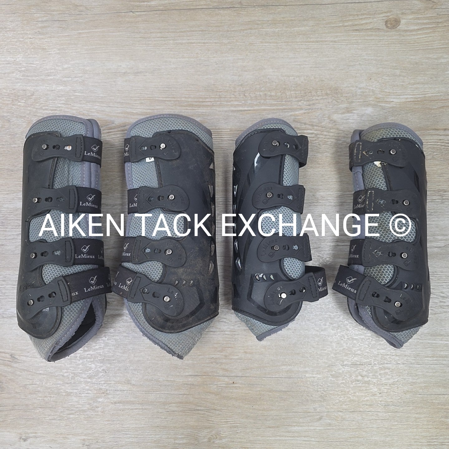 BARGAIN BUNDLE: LeMieux Open Front Tendon Boots, Medium Front & Large Hind