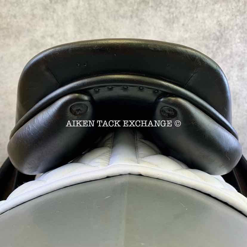 2004 Butet L-Seat (Semi Deep) Close Contact Jump Saddle, 18" Seat, 2.25 Flap, Medium Tree, Foam Panels