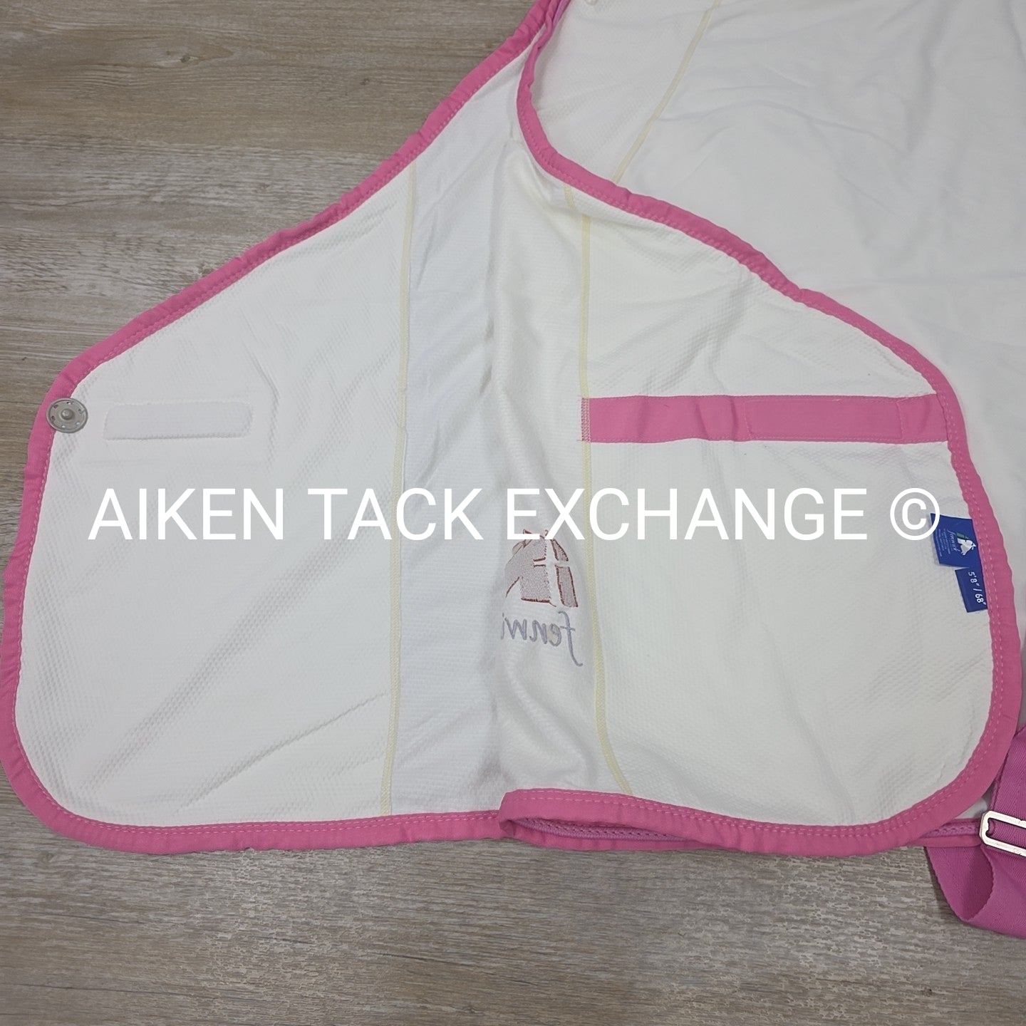 Fenwick Equestrian Pop Star Dress Sheet Sporty Cooler, 68"