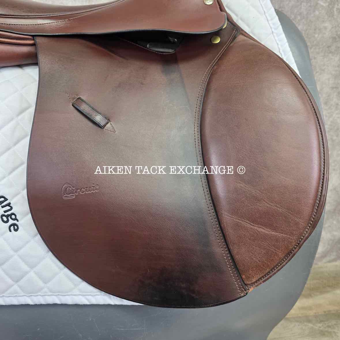 Circuit by Dover Saddlery Jump Saddle, 18.5" Seat, Wide Tree, Foam Panels