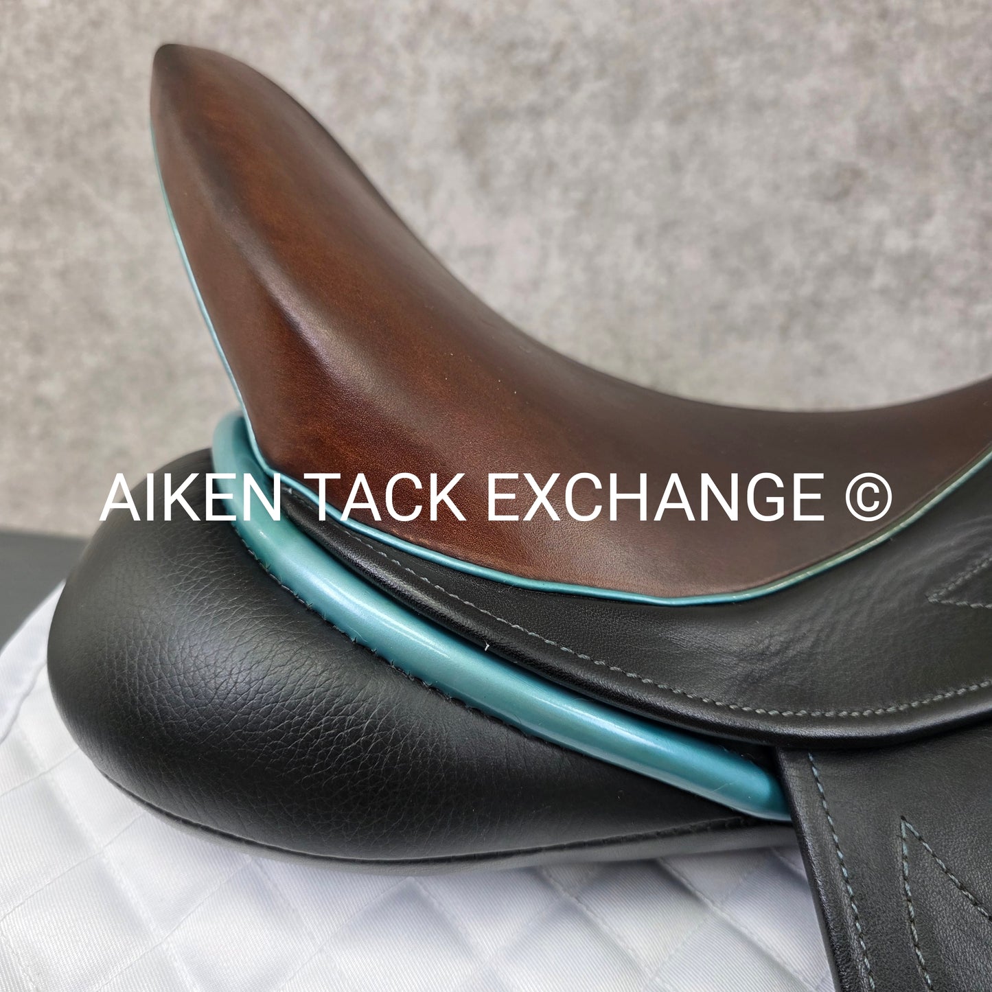 2019 Trilogy Allegiance Monoflap Dressage Saddle, 18" Seat, Medium Wide Tree, Wool Flocked Panels