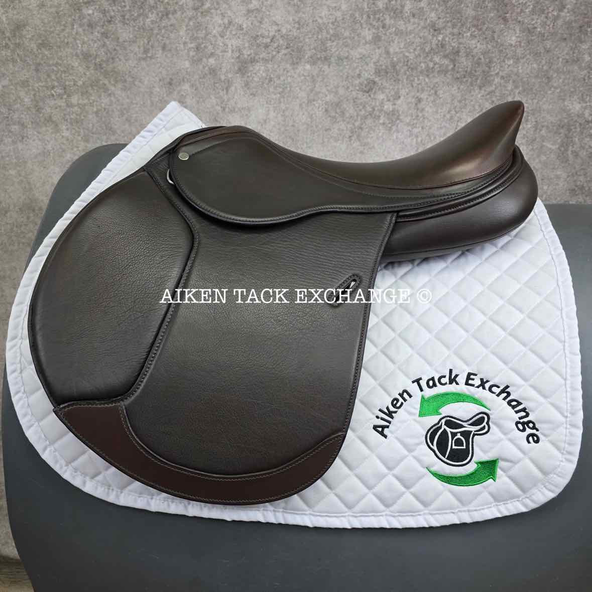 **SOLD** Royal Heritage Stella Jump Saddle, 18" Seat, Adjustable Tree - Changeable Gullet, Wool Flocked Panels