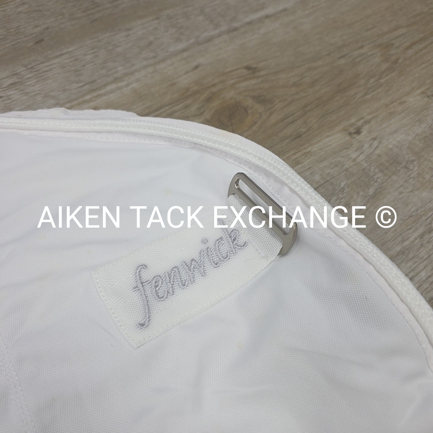 Fenwick Equestrian Therapeutic Jade Cooler, White (has marks), 82"