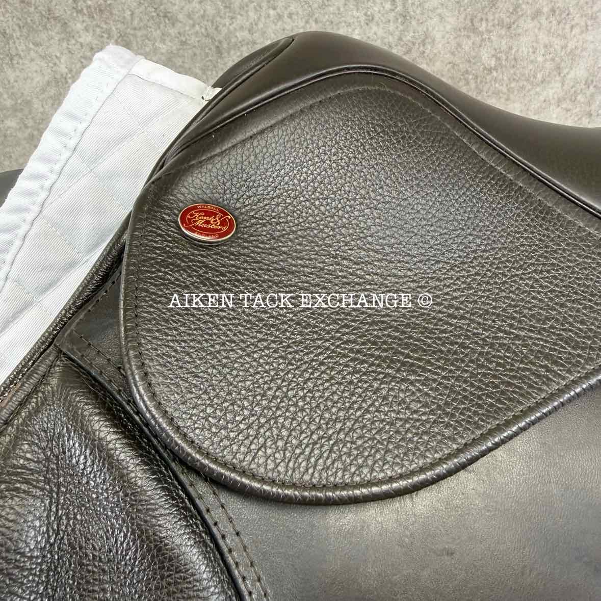 Kent & Masters S-Series MJJ Jump Saddle, 17.5" Seat, Adjustable Tree - Changeable Gullet, Wool Flocked Panels