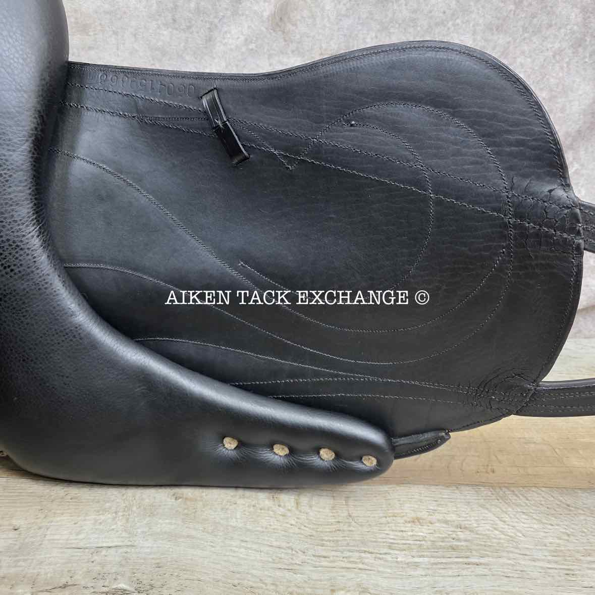 2015 GMD Germida Ratomka Piaffe Monoflap Dressage Saddle, 16.5" Seat, Wide Tree, Foam Panels