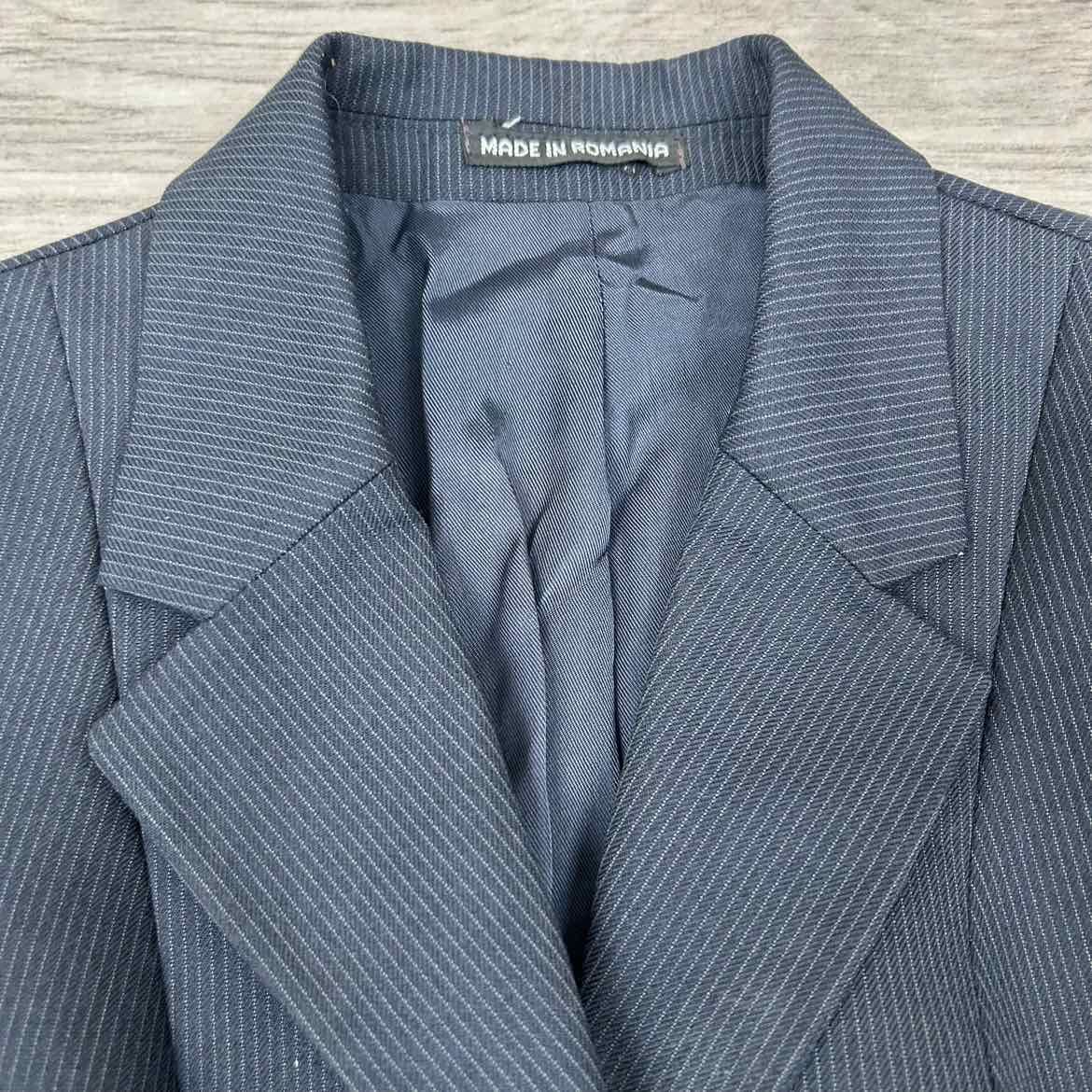 Tri-Umph Show Coat, Size 18 L