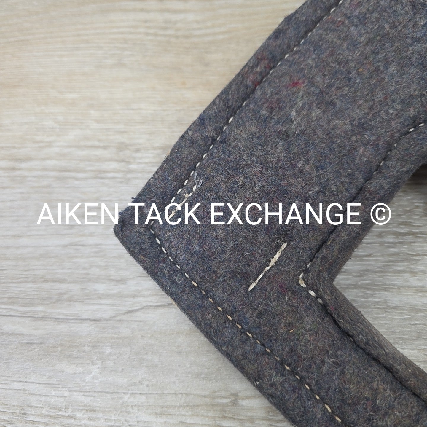 Maycraft Felt & Leather Trailer Head Bumper