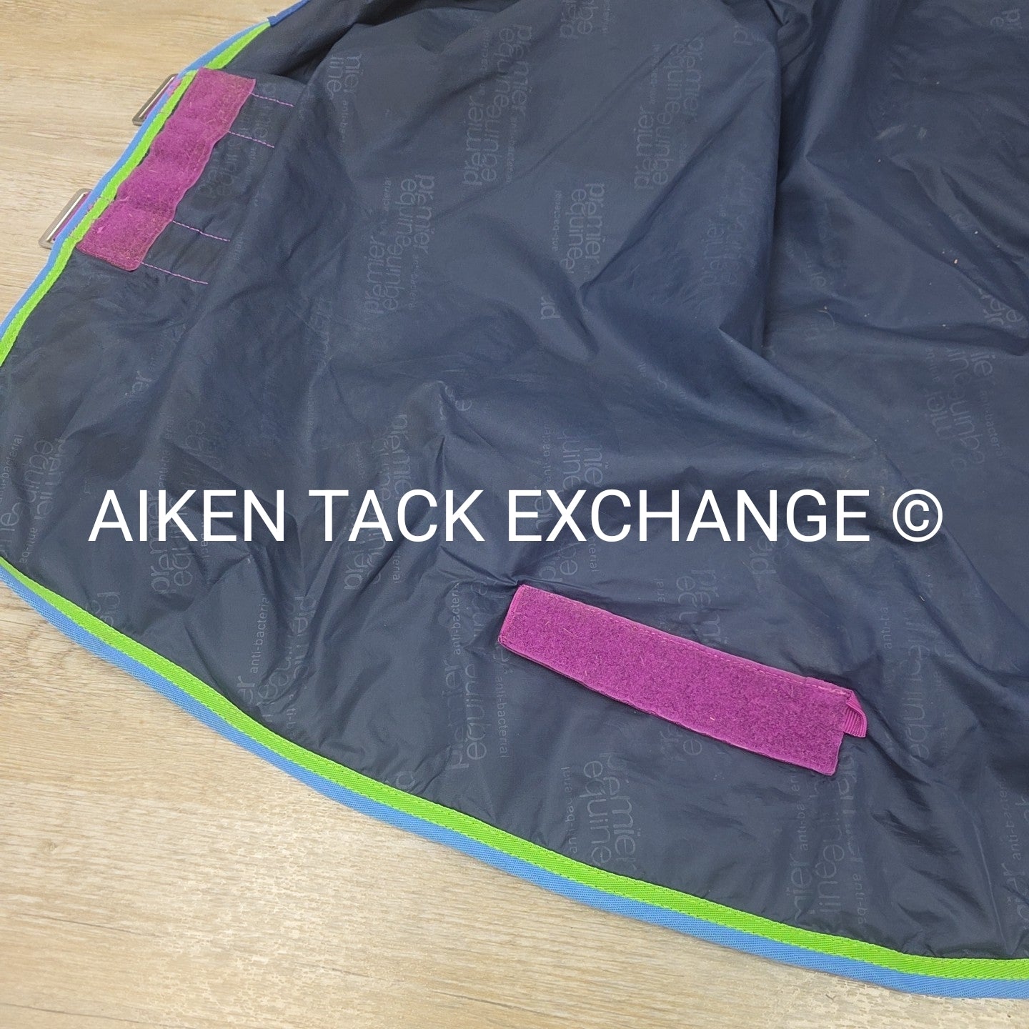 Premier Equine Neck Cover, 0g fil, Size Medium