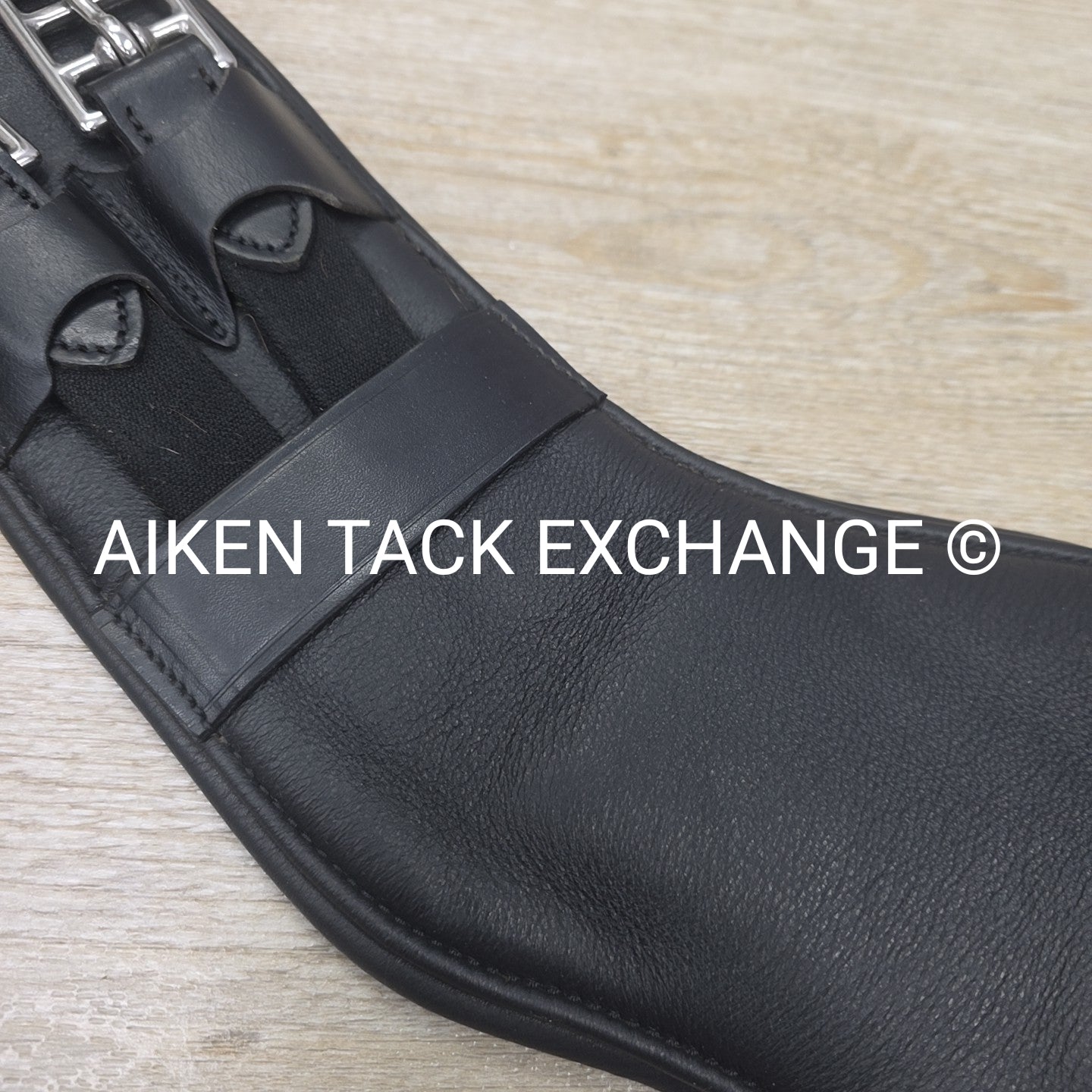 Shires Velociti Lusso Dressage Girth, 26"