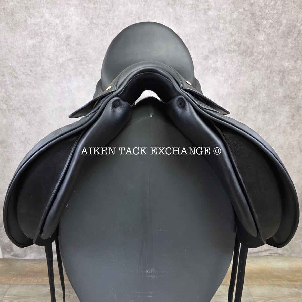 2014 Bruno Delgrange Syracuse Dressage Saddle, 17" Seat, 3S Flap, Medium Wide Tree, Foam Panels