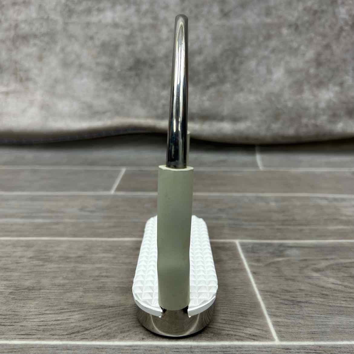 Coronet Jointed Flex Stirrup Irons 4.5"