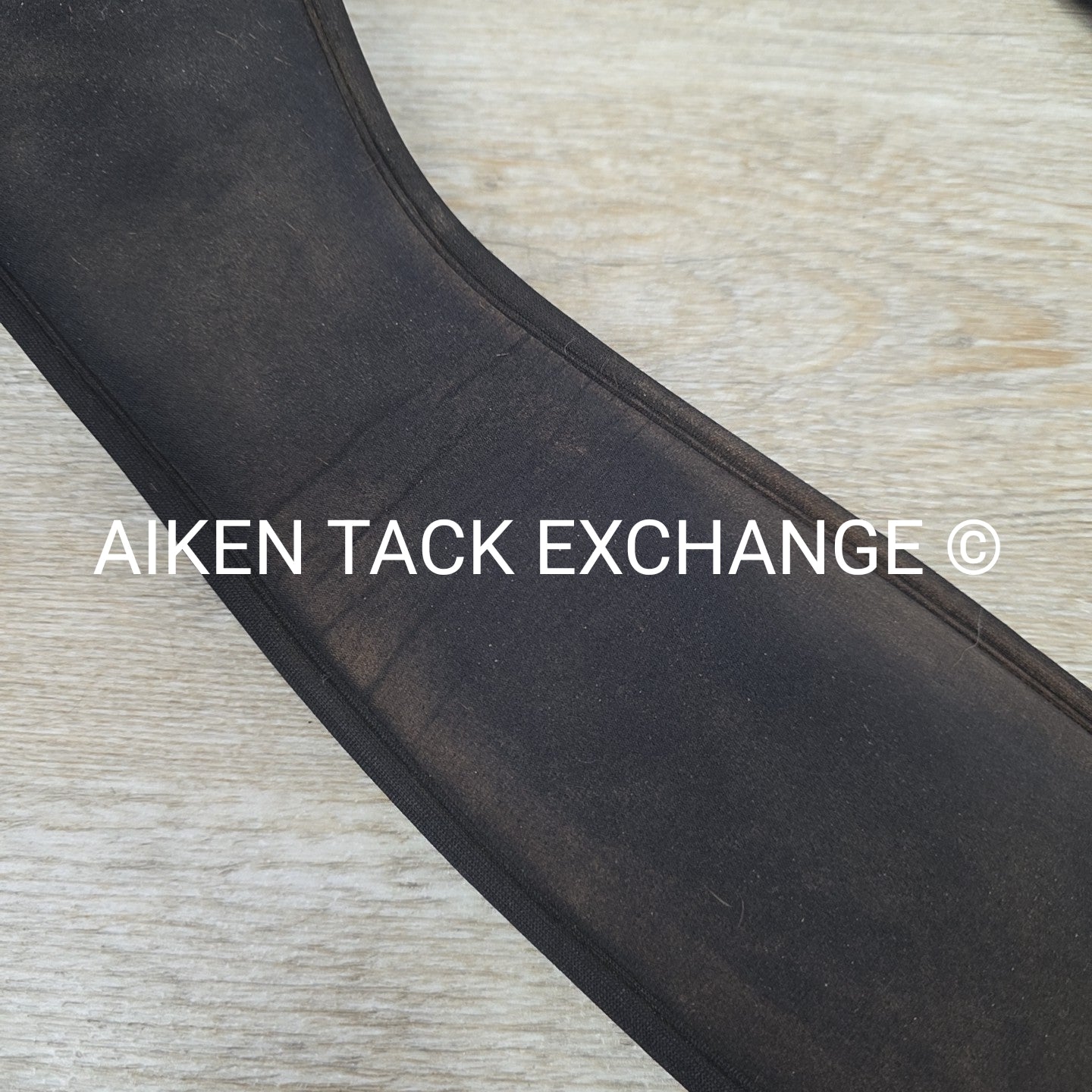 BARGAIN BUNDLE: 2 Ovation Gel Body Form Dressage Girths, Black, 22"