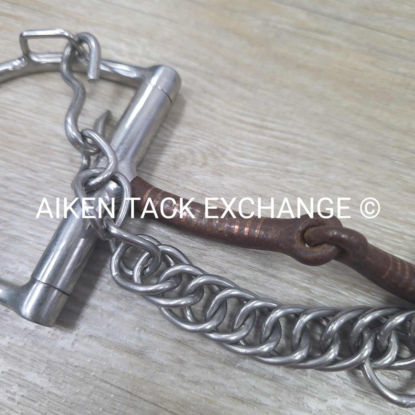 Single Joint Sweet Iron Copper Inlay D Ring Bit with Hooks & Curb Chain 5"