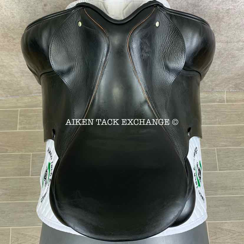 2006 Schleese Wave Dressage Saddle, 18" Seat, Adjustable AdapTree, Wool Flocked Panels