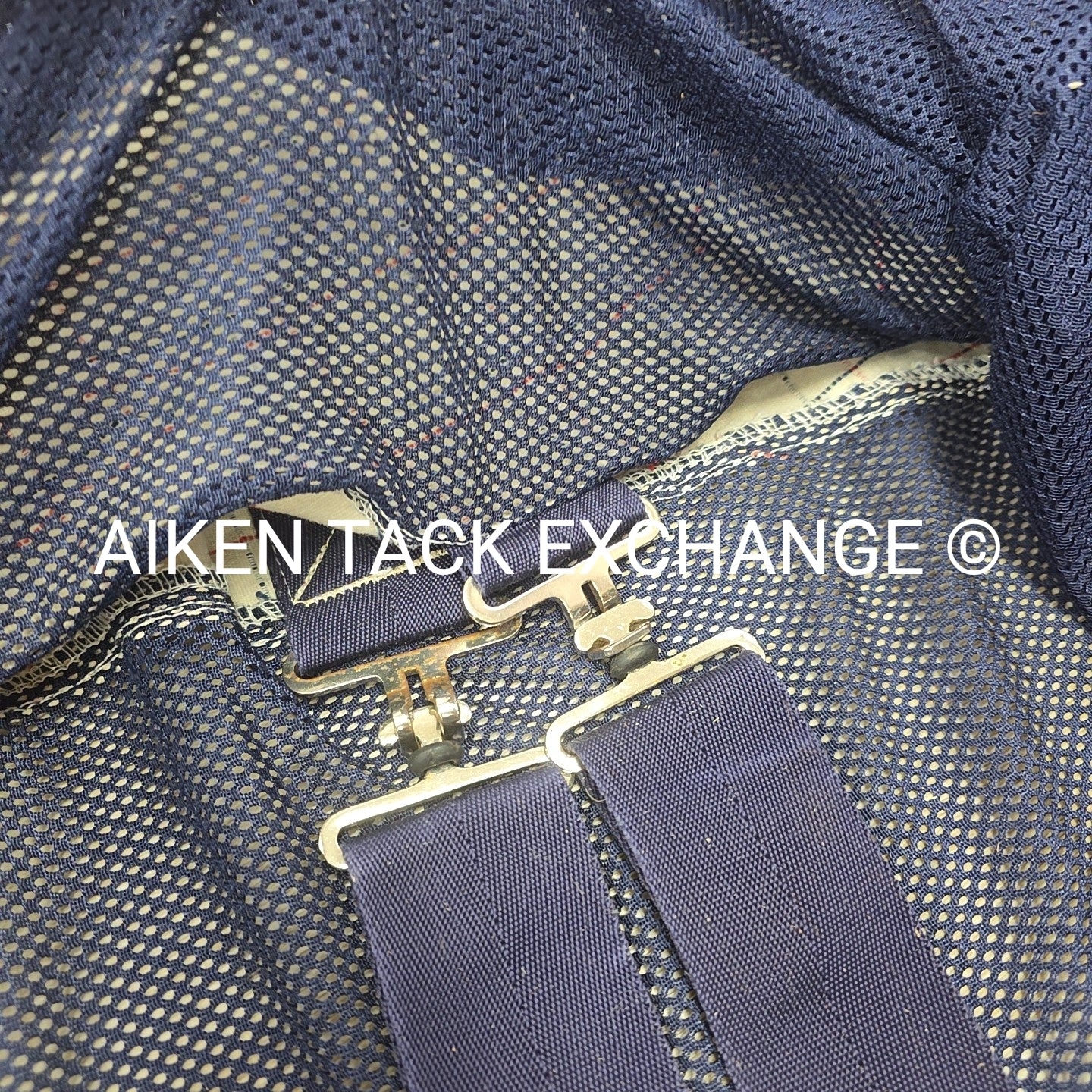 Weatherbeeta Breeze with Surcingle Combo Neck, 75" (has blemishes)