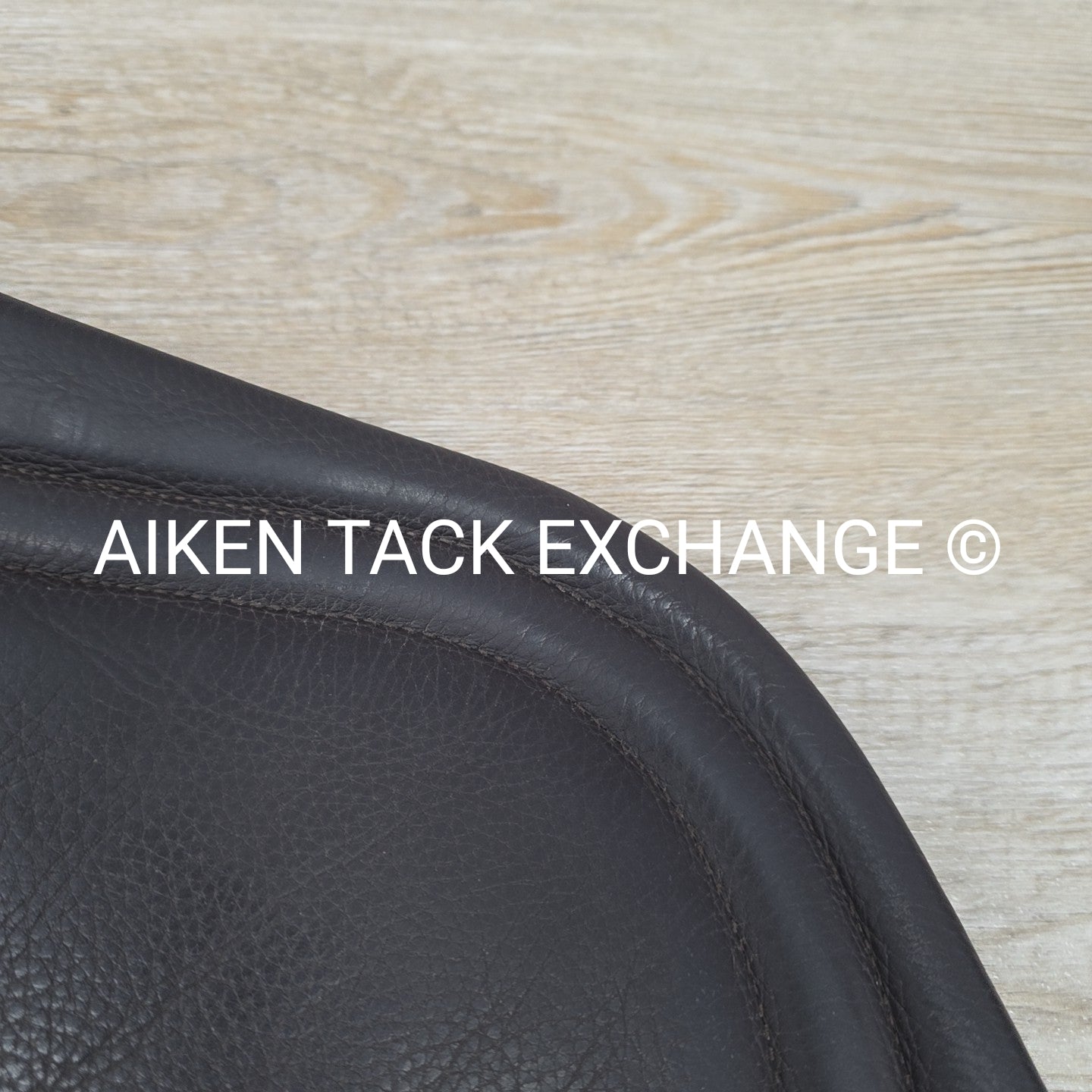 Fairfax Short Stud Guard Belly Guard Girth, Size 28" (has blemishes)