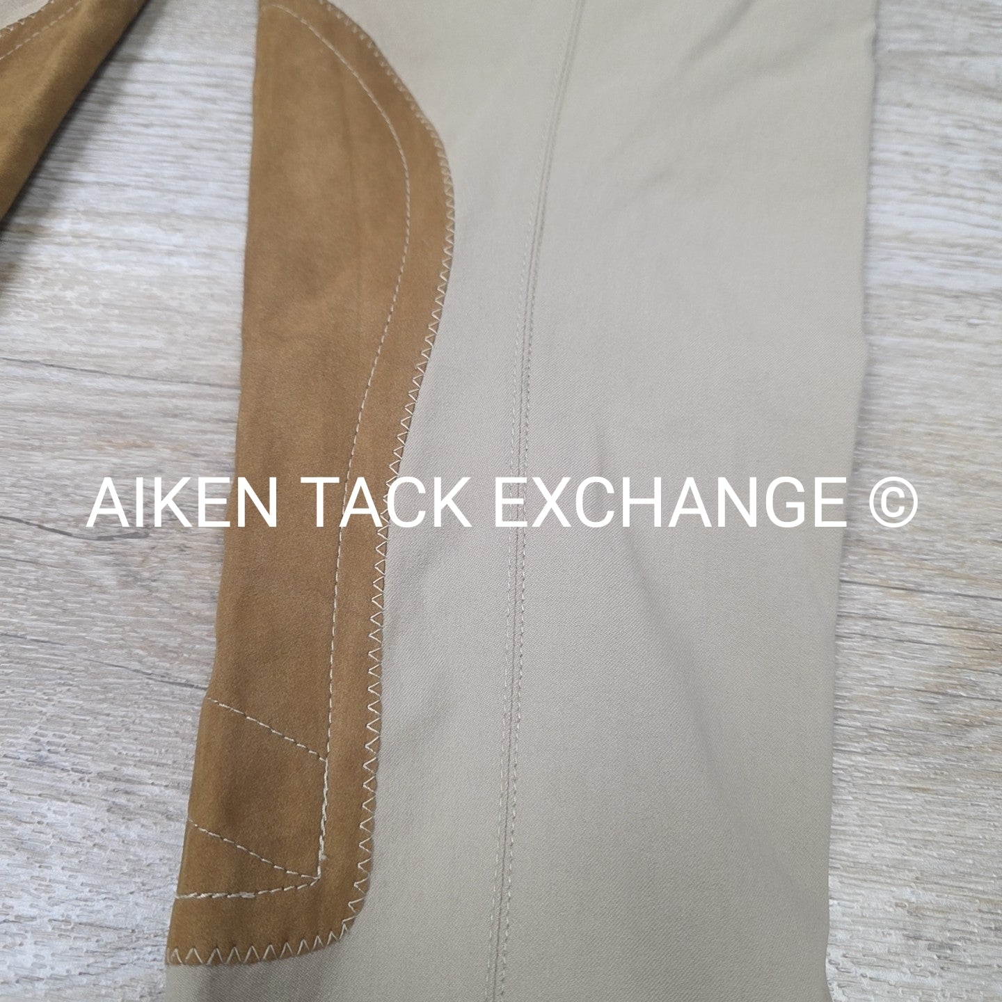 Tailored Sportsman Trophy Hunter Knee Patch Breeches, Size 28 L