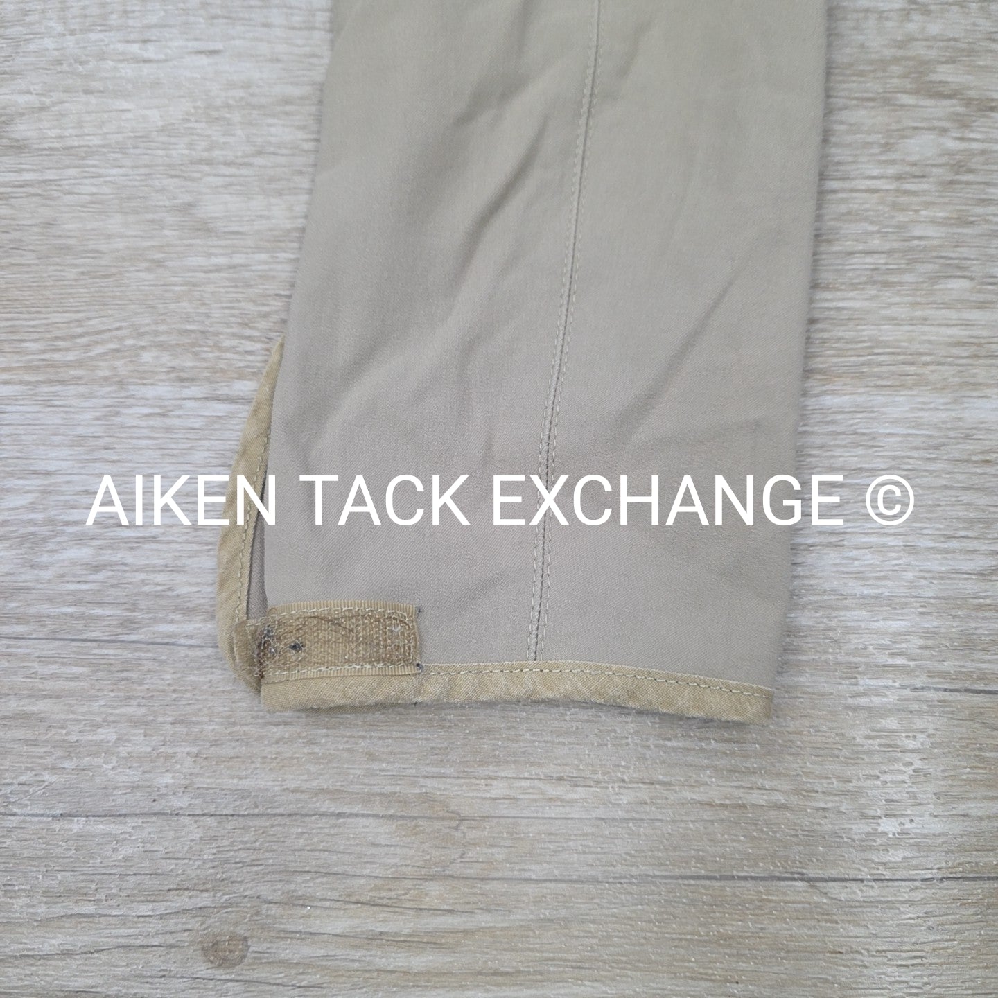 Tailored Sportsman Trophy Hunter Knee Patch Breeches, Size 24